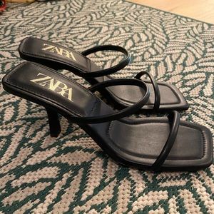 Zara thin straps black sandals